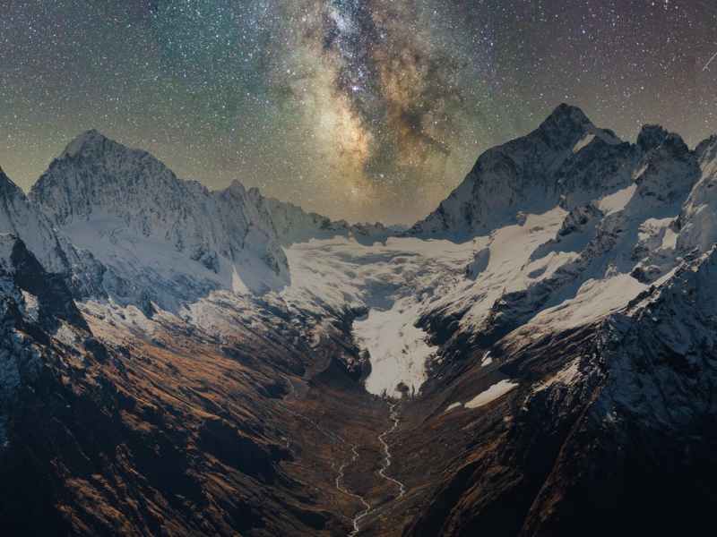 Sweet Streams in a&nbsp;Valley